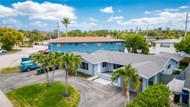1750 NE 52nd Street, Fort Lauderdale, FL 33334