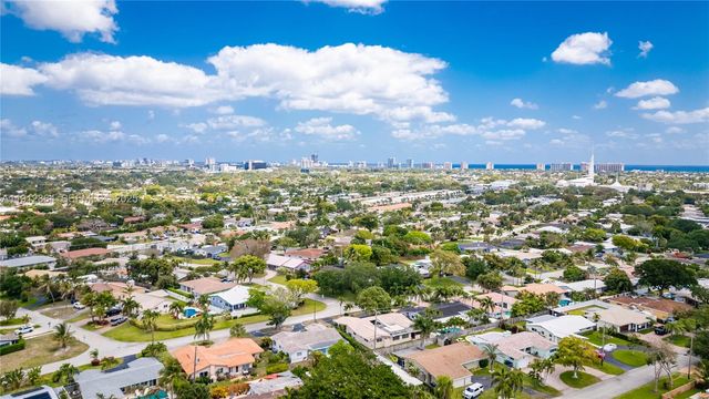 1750 NE 52nd Street, Fort Lauderdale, FL 33334