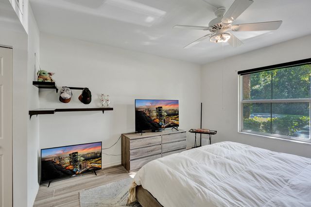 2113 Tuscany Way, Boynton Beach, FL 33435