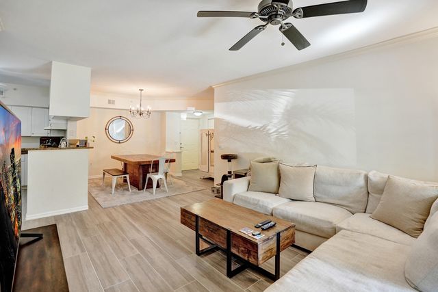 2113 Tuscany Way, Boynton Beach, FL 33435