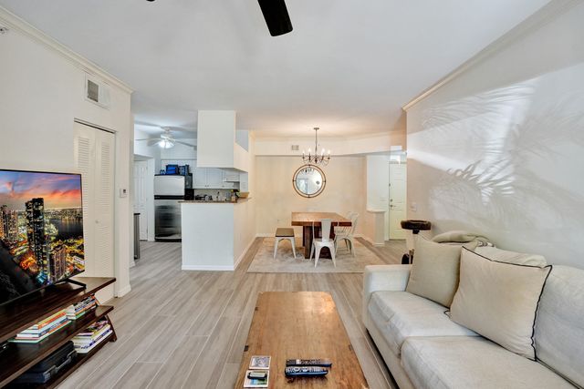 2113 Tuscany Way, Boynton Beach, FL 33435