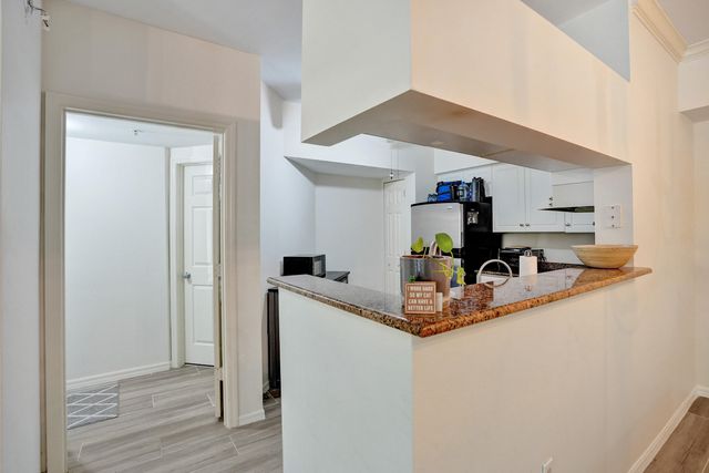 2113 Tuscany Way, Boynton Beach, FL 33435