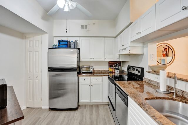 2113 Tuscany Way, Boynton Beach, FL 33435