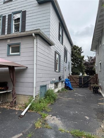 51 Ashton Place, Buffalo, NY 14220