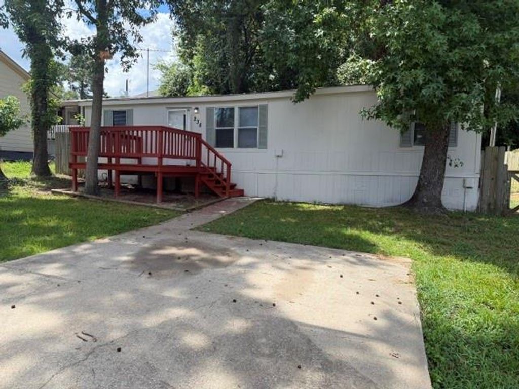 238 Northlawn, Montgomery, TX 77316