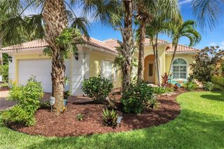 8507 Alessandria CT N, Naples, FL 34114