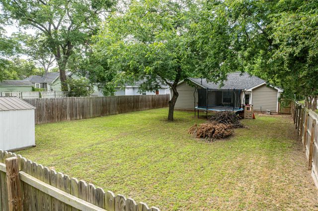 231 W Murray Street, Denison, TX 75020