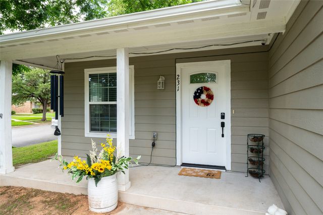 231 W Murray Street, Denison, TX 75020