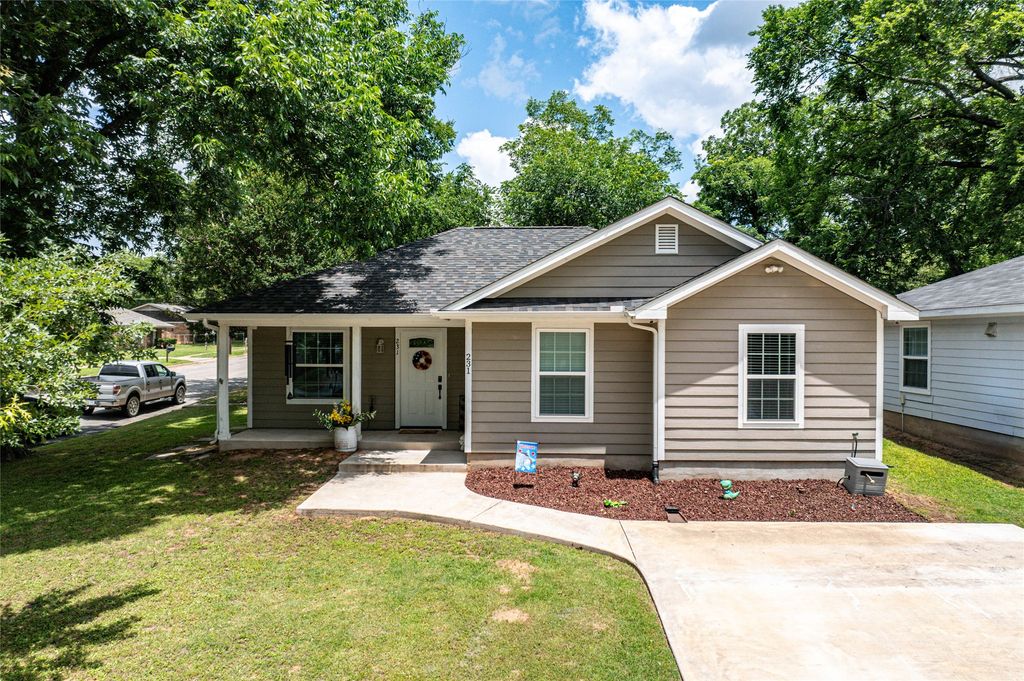 231 W Murray Street, Denison, TX 75020