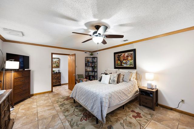 806 Avenue 8 SE, Atkins, AR 72823