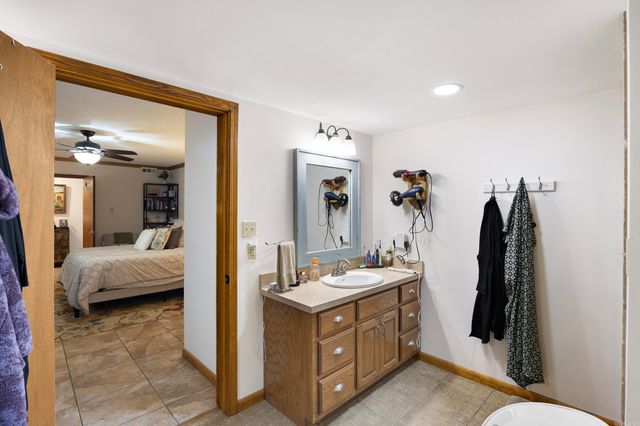 806 Avenue 8 SE, Atkins, AR 72823