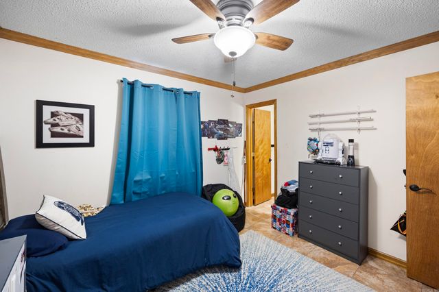 806 Avenue 8 SE, Atkins, AR 72823