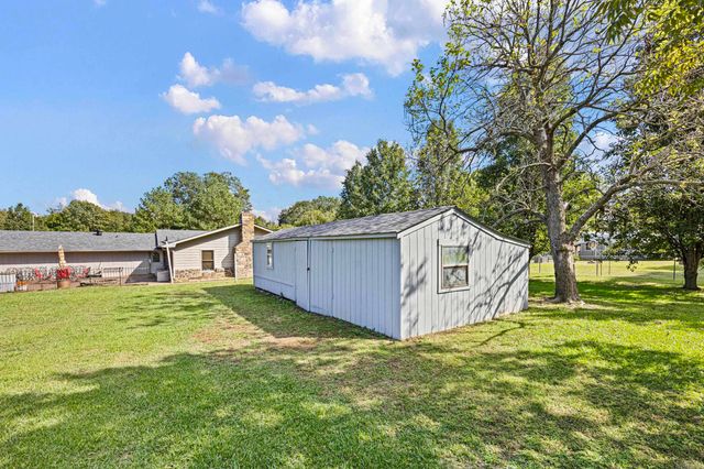 806 Avenue 8 SE, Atkins, AR 72823