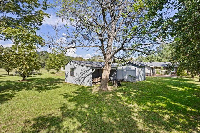 806 Avenue 8 SE, Atkins, AR 72823