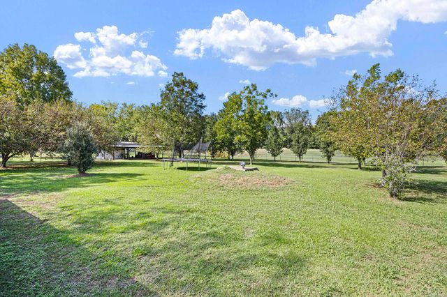 806 Avenue 8 SE, Atkins, AR 72823