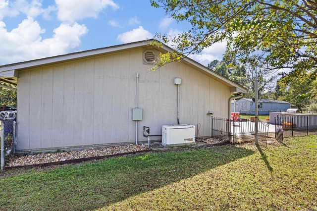 806 Avenue 8 SE, Atkins, AR 72823