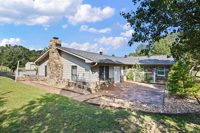 806 Avenue 8 SE, Atkins, AR 72823