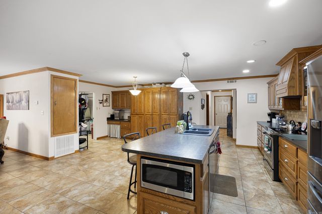 806 Avenue 8 SE, Atkins, AR 72823