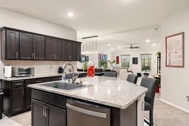 905 Decker Drive, Fate, TX 75189