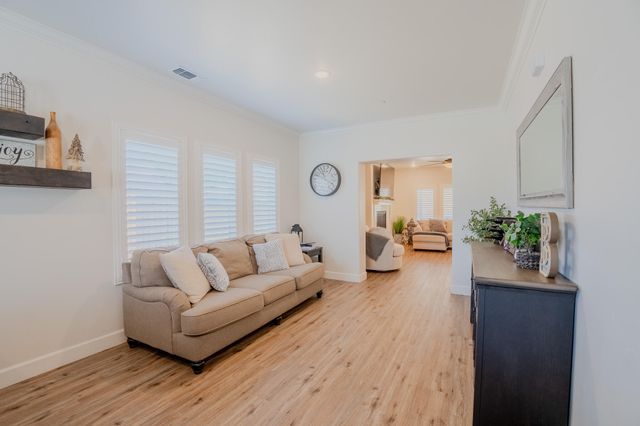 1921 Catahoula Court, Paso Robles, CA 93446