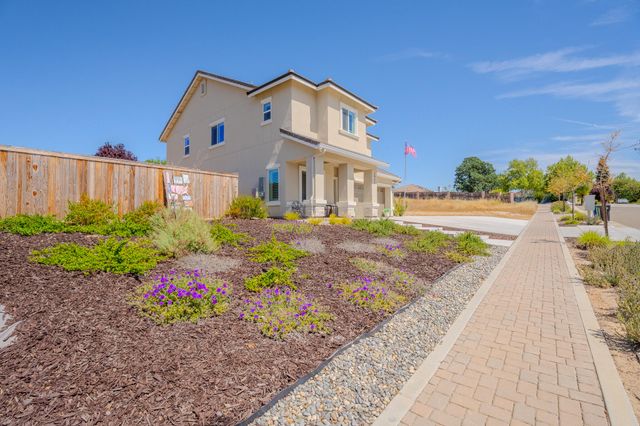 1921 Catahoula Court, Paso Robles, CA 93446