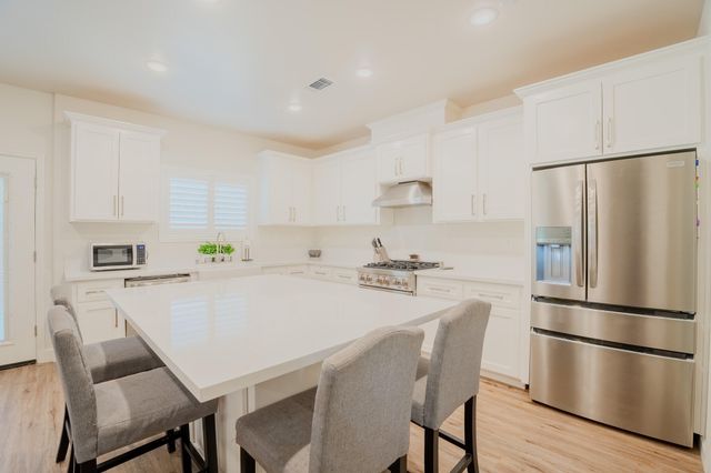 1921 Catahoula Court, Paso Robles, CA 93446