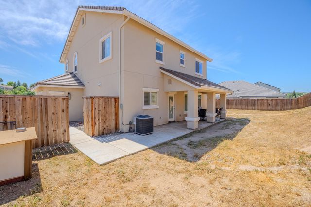 1921 Catahoula Court, Paso Robles, CA 93446