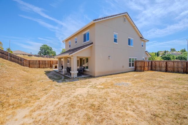 1921 Catahoula Court, Paso Robles, CA 93446