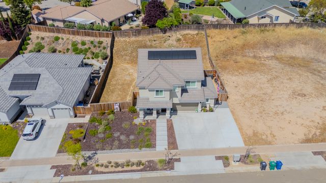 1921 Catahoula Court, Paso Robles, CA 93446