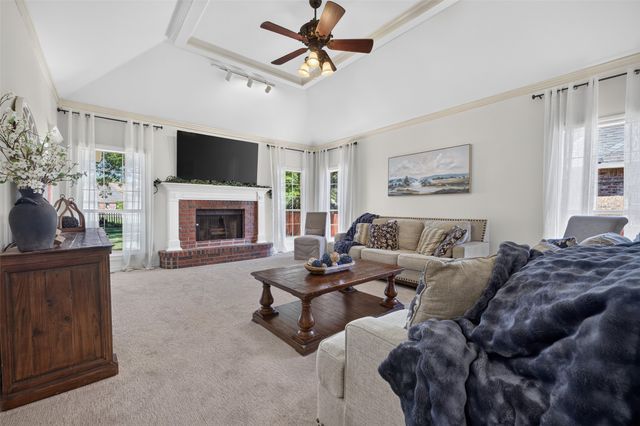 106 S 68th Street, Broken Arrow, OK 74014