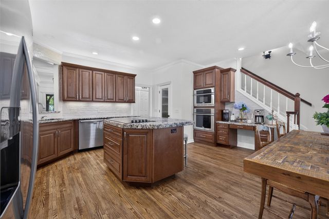 106 S 68th Street, Broken Arrow, OK 74014