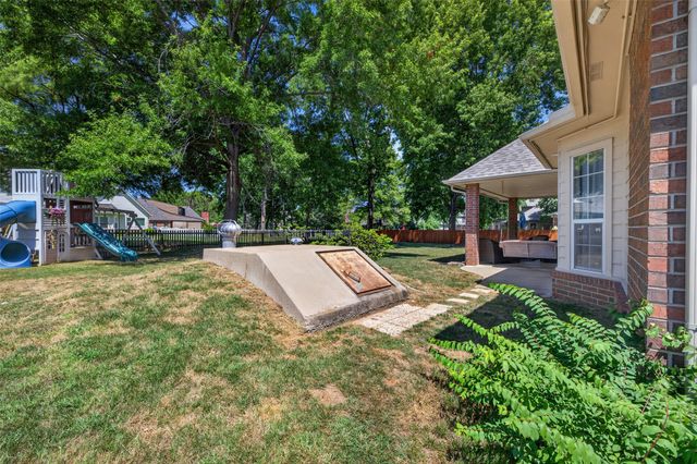 106 S 68th Street, Broken Arrow, OK 74014