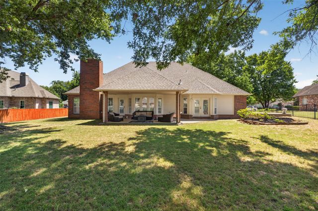 106 S 68th Street, Broken Arrow, OK 74014