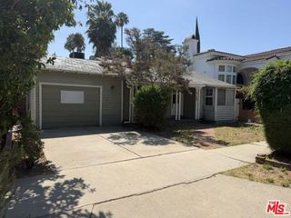 5136 Noble Avenue, Los Angeles, CA 91403