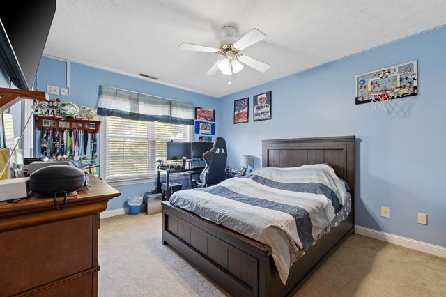 43 Hickory Drive, Barboursville, WV 25504