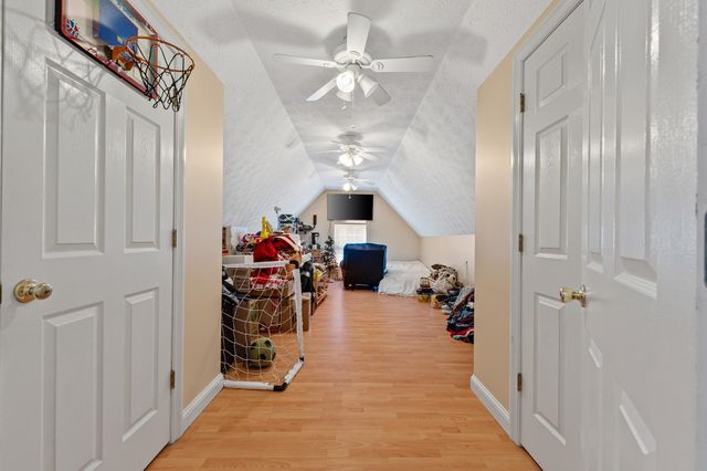 43 Hickory Drive, Barboursville, WV 25504