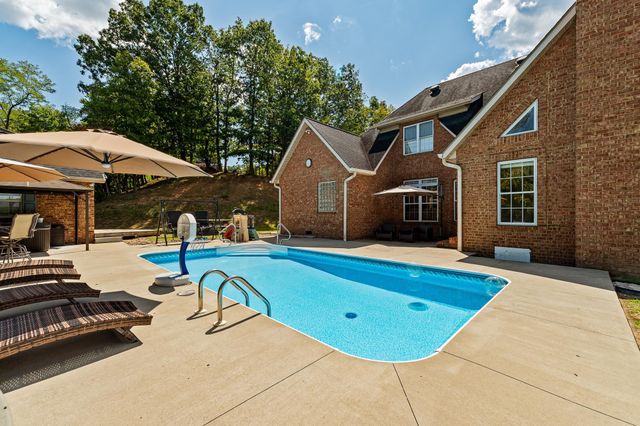 43 Hickory Drive, Barboursville, WV 25504