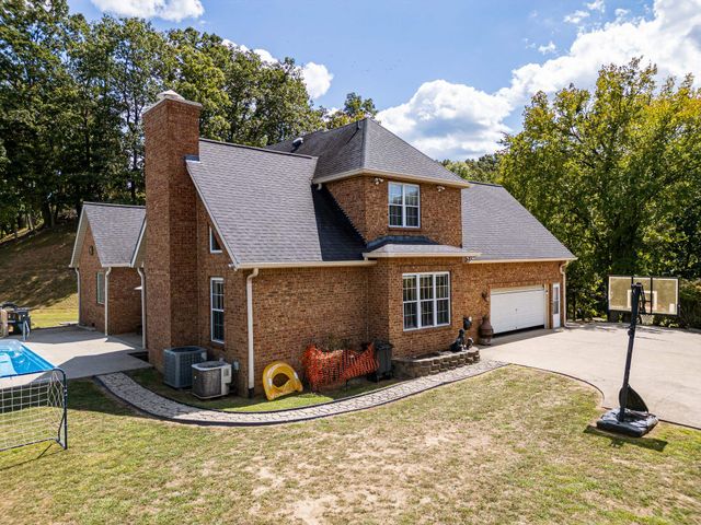 43 Hickory Drive, Barboursville, WV 25504