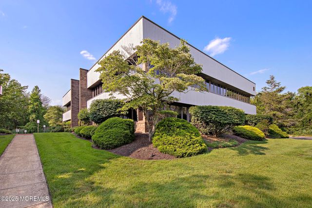 257 Monmouth Road 1B & 2B, Oakhurst, NJ 07755