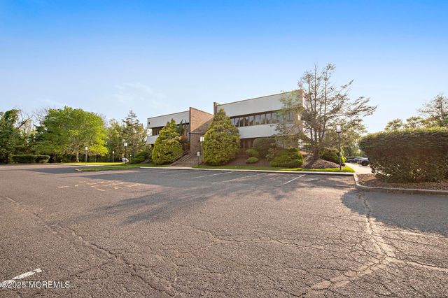 257 Monmouth Road 1B & 2B, Oakhurst, NJ 07755