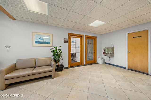 257 Monmouth Road 1B & 2B, Oakhurst, NJ 07755