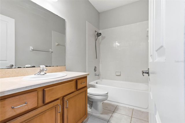 14606 BOURNEMOUTH ROAD, Tampa, FL 33626
