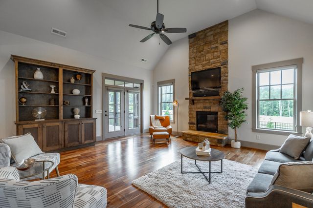 3629 Scarlet Maple Court, Signal Mountain, TN 37377