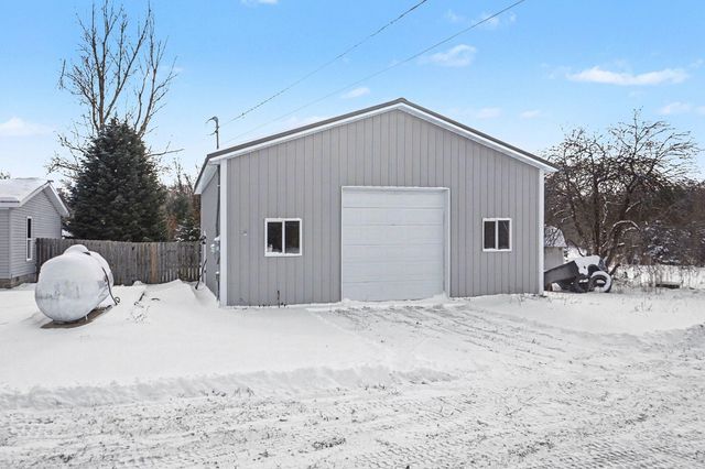 5900 E 36th Street, White Cloud, MI 49349