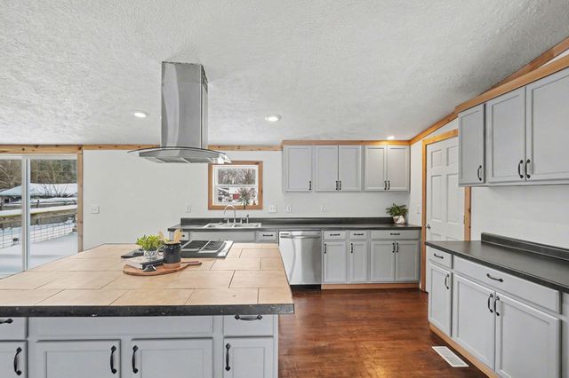 5900 E 36th Street, White Cloud, MI 49349