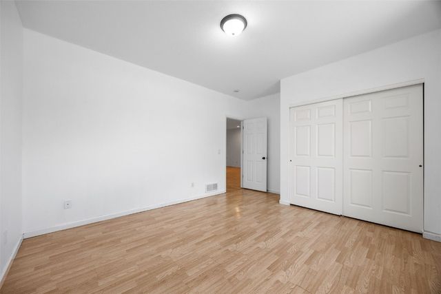 201 Teakwood Lane, Cedar Rapids, IA 52402