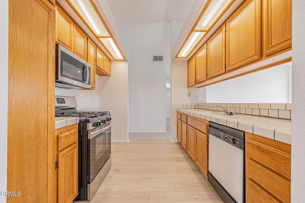 Image 13 of property listing at 2340 Lightcap Street, Lancaster, CA 93535