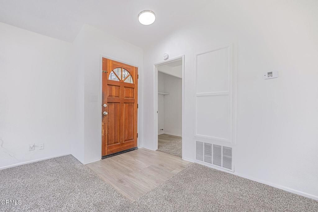 Image 7 of property listing at 2340 Lightcap Street, Lancaster, CA 93535