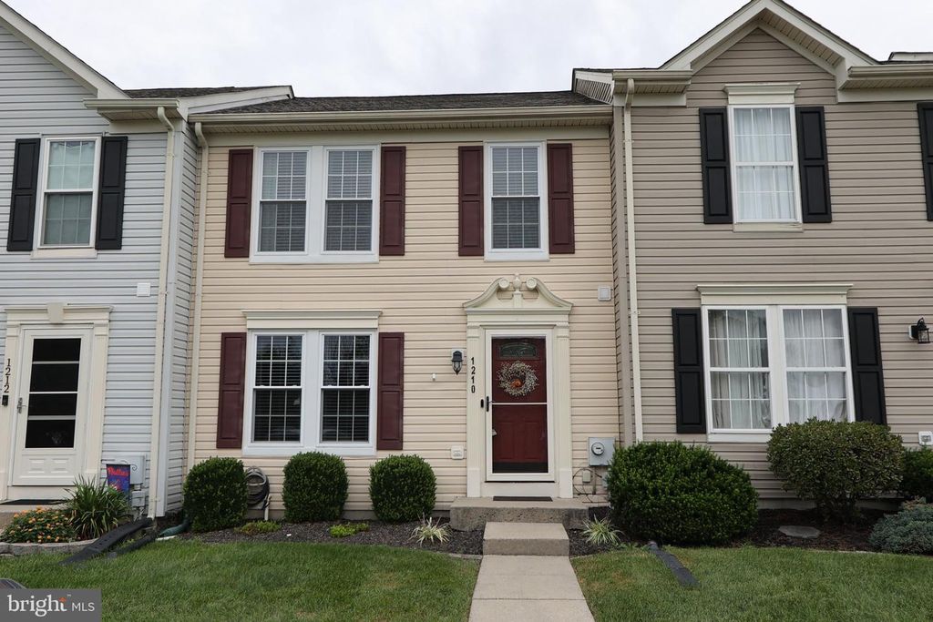 1210 PIN OAK DR, Perkiomenville, PA 18074 — exterior