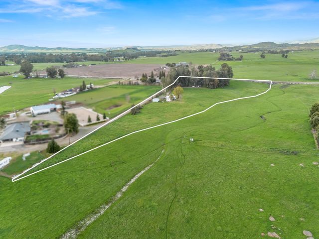 14295 E Nees Avenue, Clovis, CA 93619